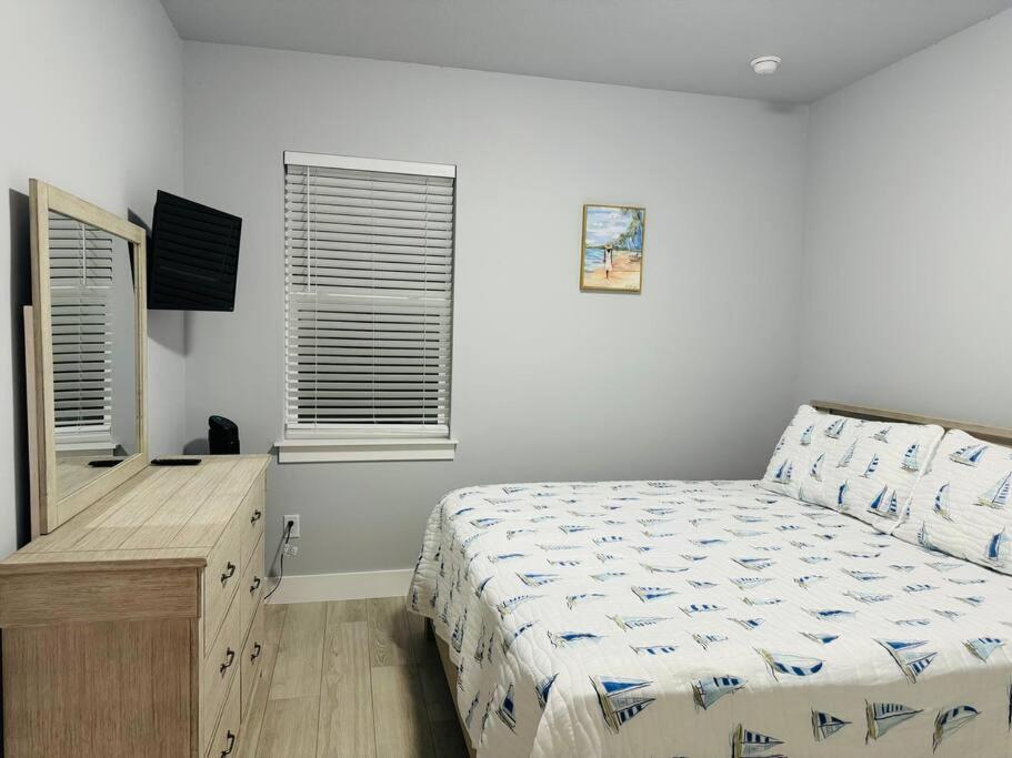 Vila Brand New Tampa Oasis With Private Jacuzzi Retreat Lutz Exteriér fotografie