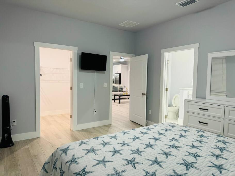 Vila Brand New Tampa Oasis With Private Jacuzzi Retreat Lutz Exteriér fotografie