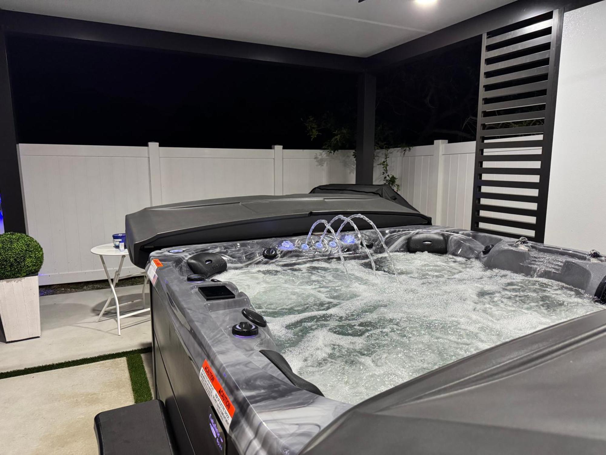 Vila Brand New Tampa Oasis With Private Jacuzzi Retreat Lutz Exteriér fotografie